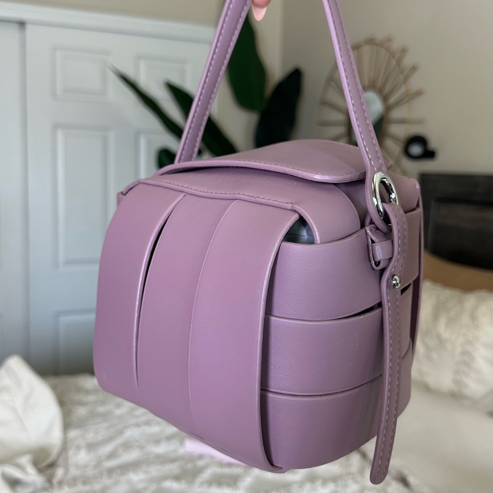 Stylish Lavender Women's Crossbody Bag